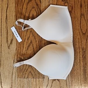 NWT SOMA Nude Vanishing 360 Wireless Bra, Size 34C